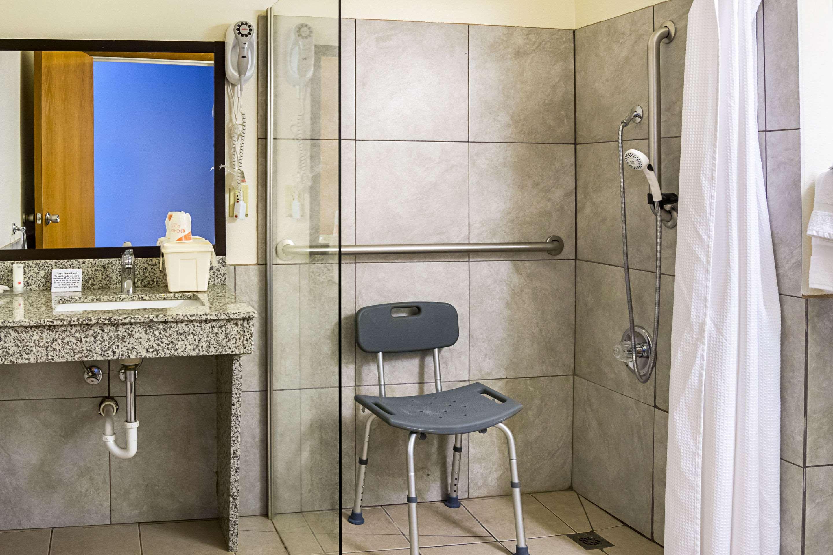 Quality Inn & Suites Clackamas - Portland Εξωτερικό φωτογραφία